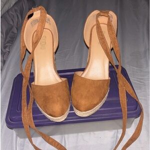 Brash Brown Wedge shoes